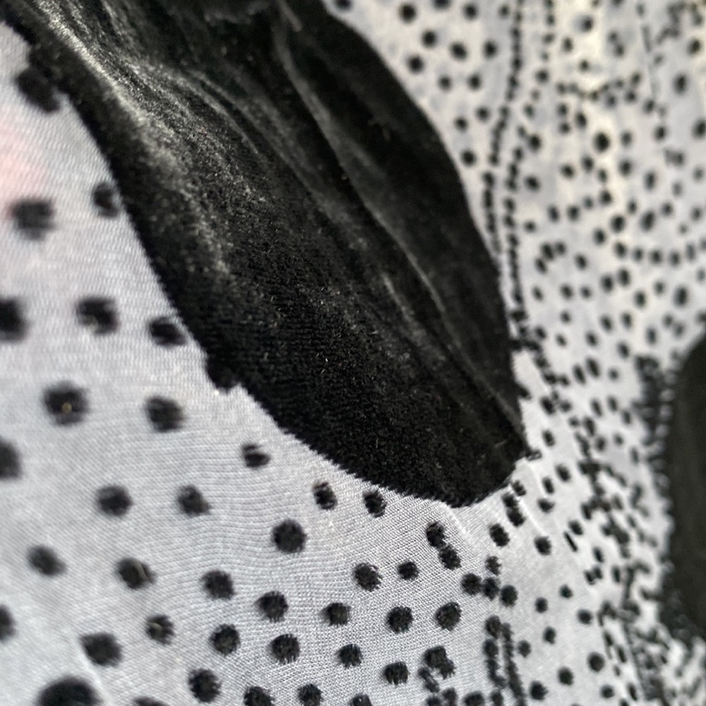NWOT Velvet & Silk Scarf - Picture 4 of 5